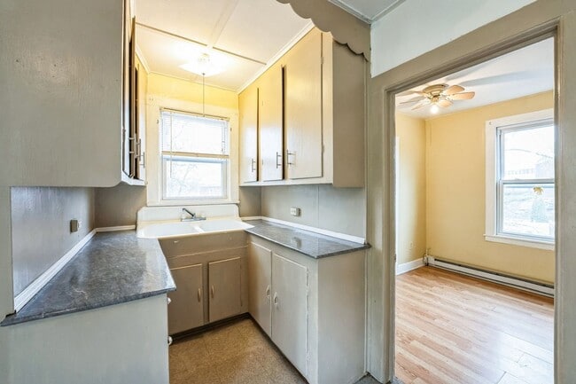 13 Ward St, Norwich, CT 06360 - photo 4