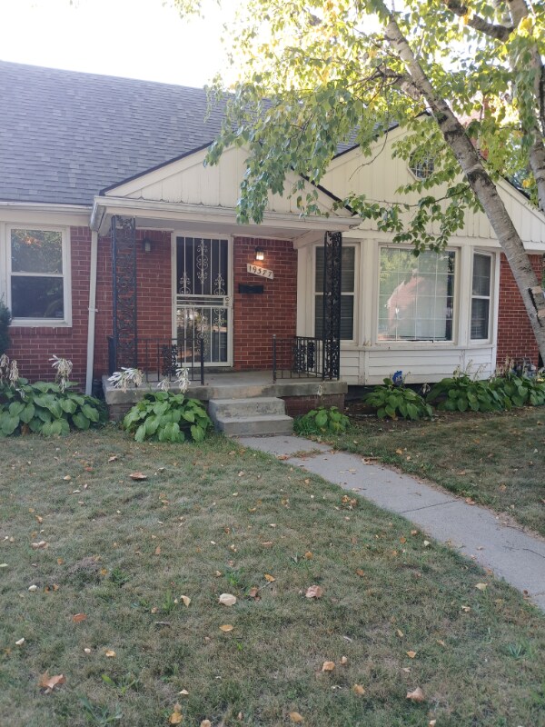19377 Forrer St, Detroit, MI 48235