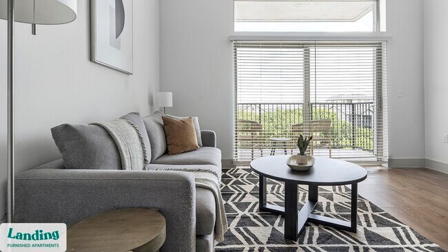 2511 Montopolis Dr unit 306, Austin, TX 78741 - photo 2