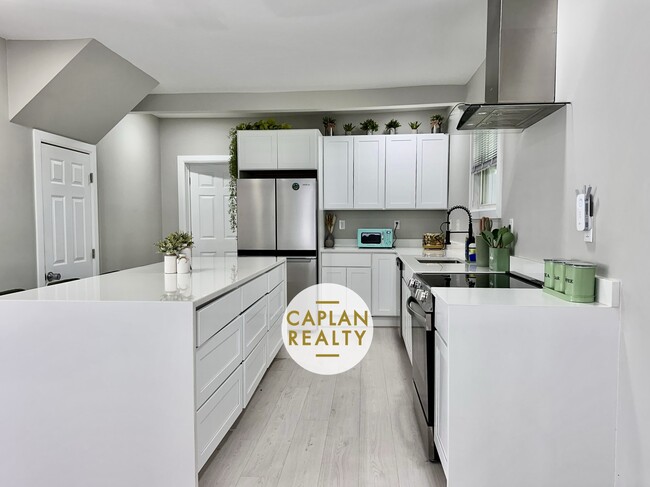 430 Lighthouse Rd, New Haven, CT 06512 - photo 4