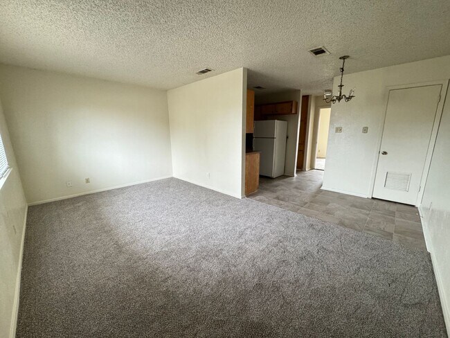 2211 Cascade Dr unit B, Killeen, TX 76549 - photo 2