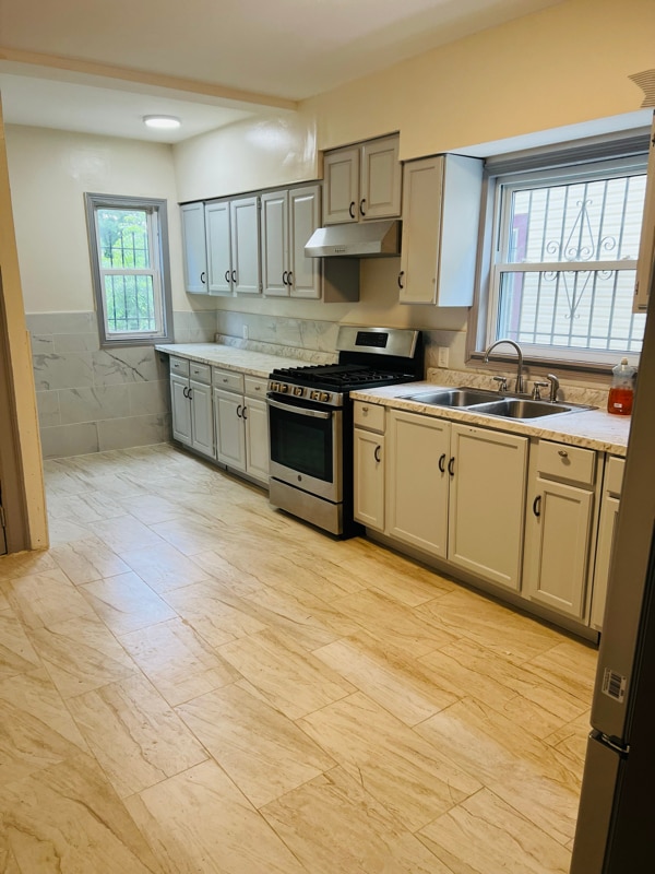 291 Wohlers Ave Unit lower, Buffalo, NY 14208