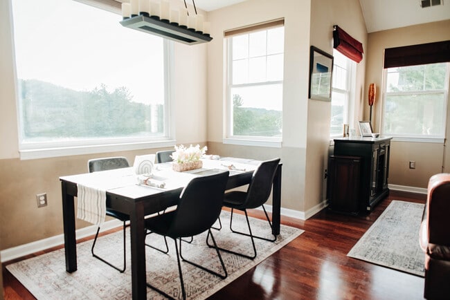 631 Eagle Pointe Dr, Canonsburg, PA 15317 - photo 4