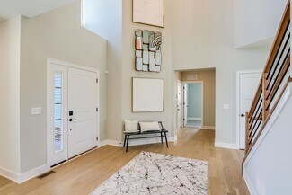 102 Piper Glen Ave, Oswego, IL 60543