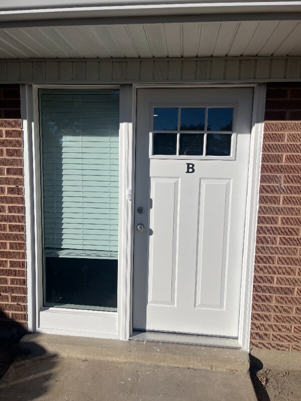 6876 S 90 E unit B, Midvale, UT 84047 - photo 2