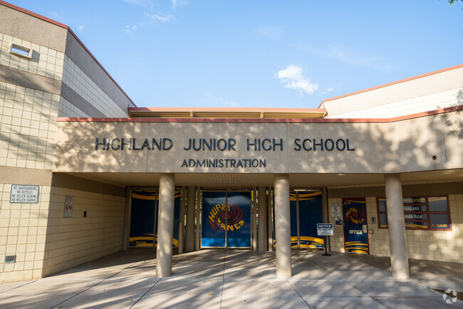 Highland Jr High School, Rankings & Reviews - Homes.com