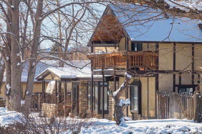 Cozy homes in Creighton sit conveniently close to major thoroughfares.