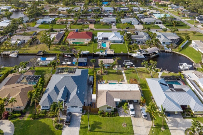 Direct access to the Gulf of Mexico is available via the canals in McGregor.
