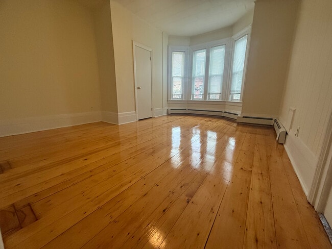 43 Florence St unit 2, Somerville, MA 02145 - photo 4