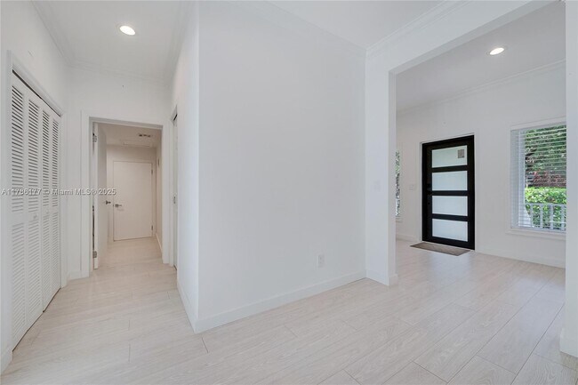 1524 Zoreta Ave, Miami, FL 33146 - photo 5