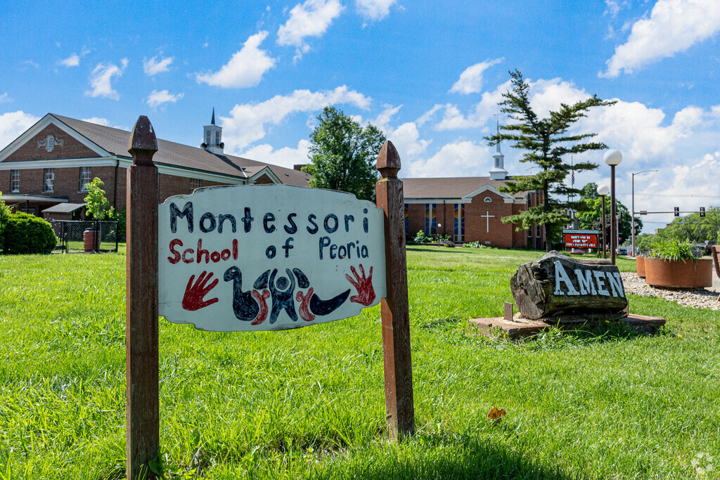 Educational opportunities abound at Montessori School of Peoria.