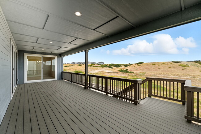 3327 Backdrop Ct, Castle Rock, CO 80108 - photo 2