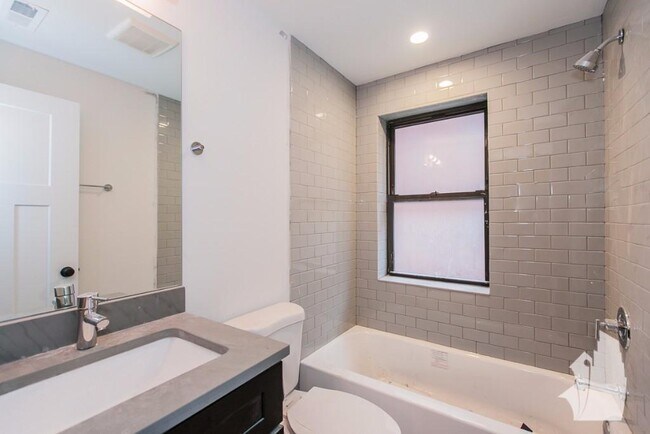 2211 W Eastwood Ave unit 2207-1N, Chicago, IL 60625 - photo 7