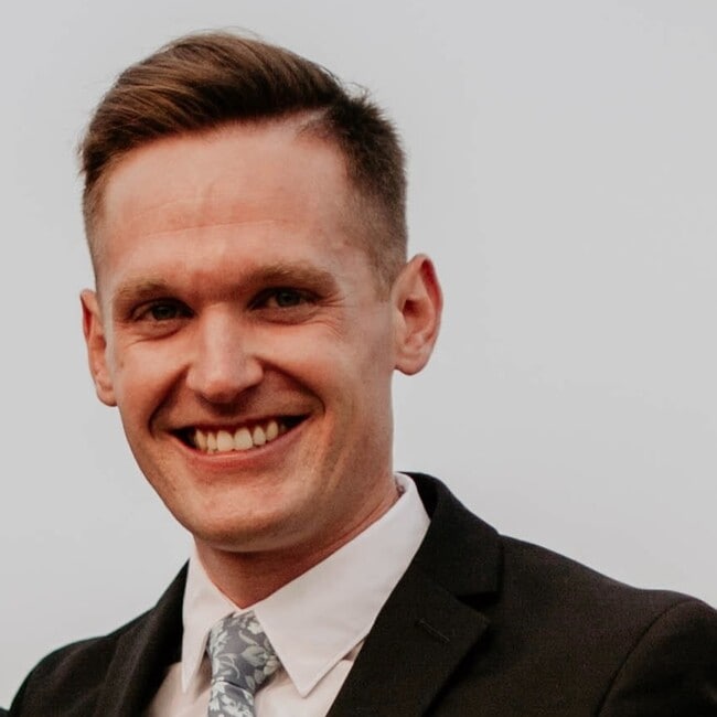 Agent Photo