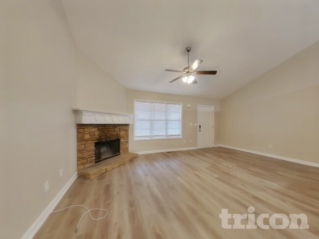 581 Meadow Spring Dr, Temple, GA 30179 - photo 3