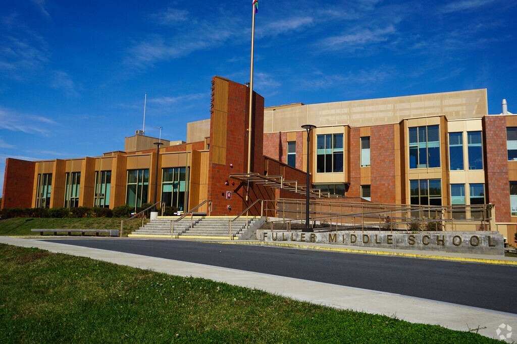 Welcome to Fuller Middle School in Farmington.