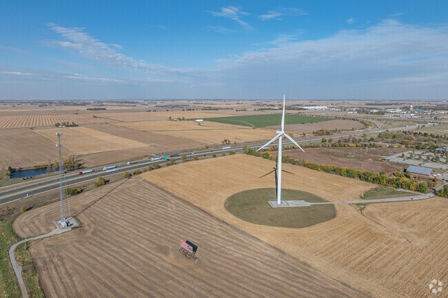 Interstate 55 is just a few miles away from Miller Park.