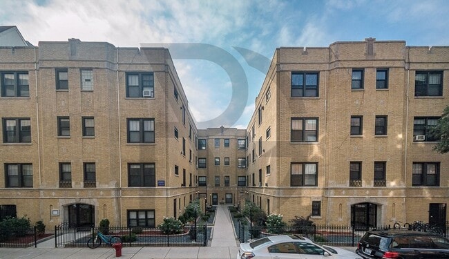 2842 N Orchard St unit 2846-39, Chicago, IL 60657 - photo 2