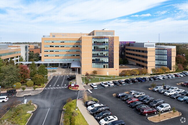 St. Louis' top-notch healthcare is within 9 miles of Ballwin.