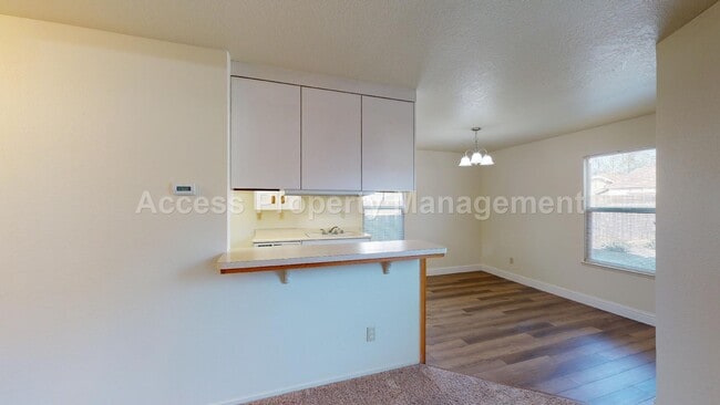 1317 Myrtle St unit 2, Turlock, CA 95380 - photo 7
