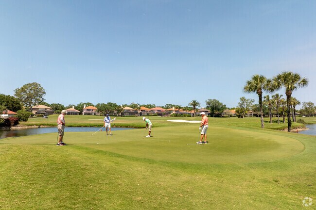 Longshore Lakes residents have several close by golf options.