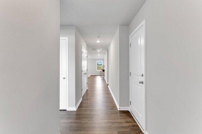 403 Dartmoor Ln, Raeford, NC 28376 - photo 7