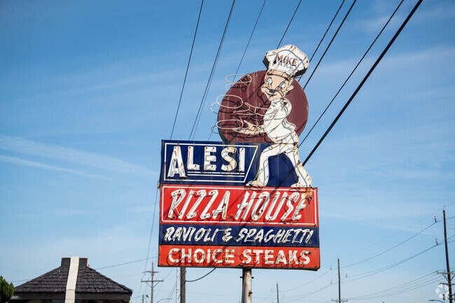 Alesi Pizza House in Mimosa Place is family-owned through several generations.