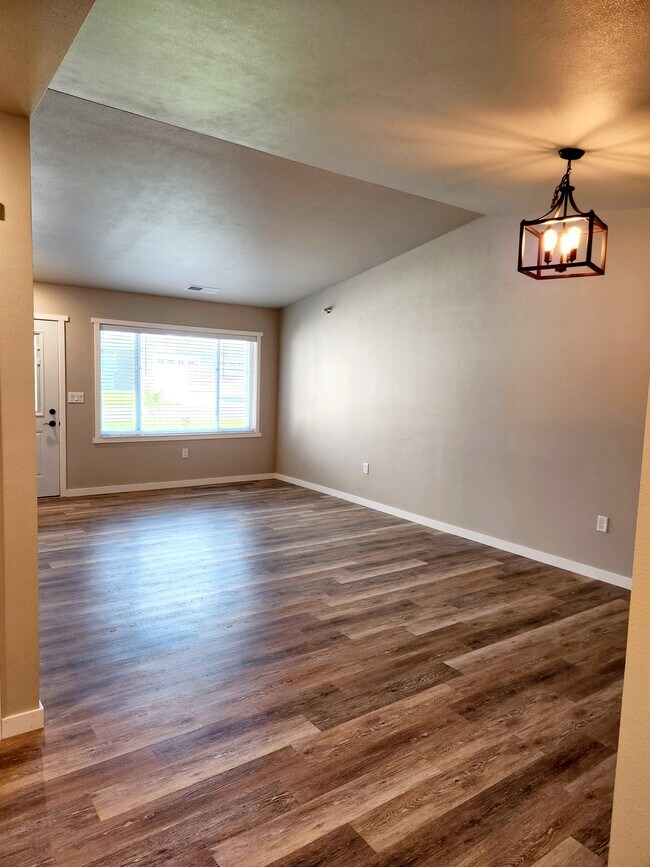 105 Nieson St, Bangor, WI 54614 - photo 4