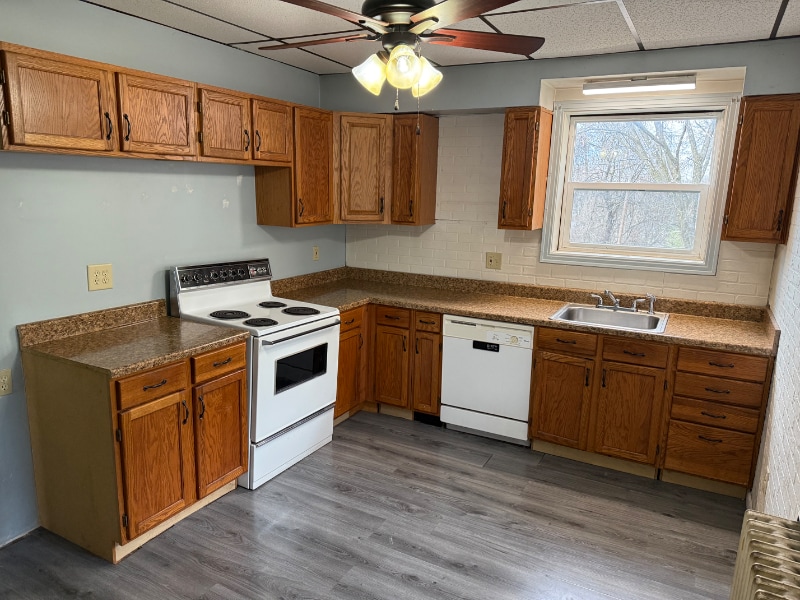 9 E Main St unit 2, Mount Pleasant, PA 15666 - photo 1