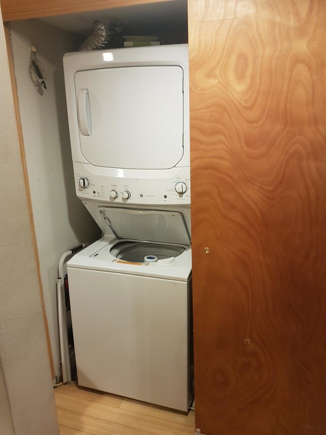 In unit Washer/Dryer