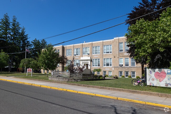 Sea Cliff Elementary is located on Carpenter Avenue in Sea Cliff.