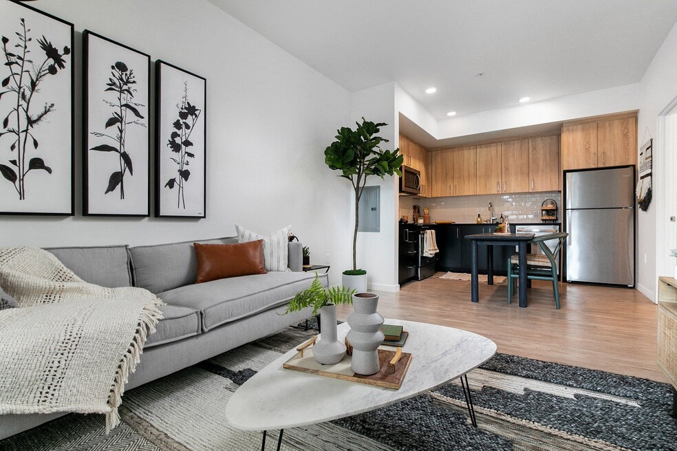 Alta Civic Station, Gresham, OR 97030 - photo 1