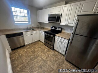 52 Mill St Unit 6, Woburn, MA 01801