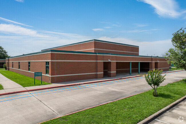 Rustic Oak Elementary serves grades K-4th.