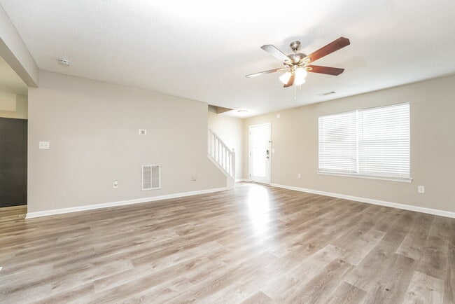 2099 Mulberry Ln, Lithonia, GA 30058 - photo 4