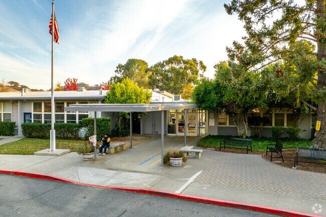 Indian Valley Elementary School is one of the top schools in Walnut Creek.