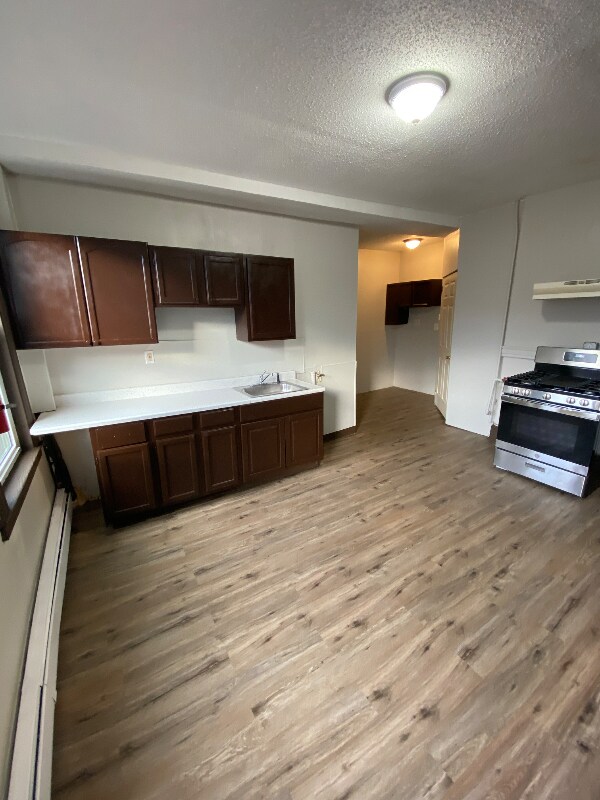 844-850-850 Park St Unit 3W, Hartford, CT 06106