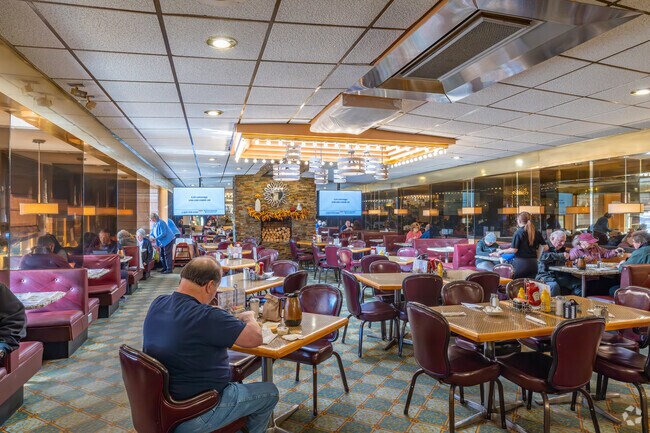 Golden Dawn is an American and Italian diner popular with the locals of Goldenridge.