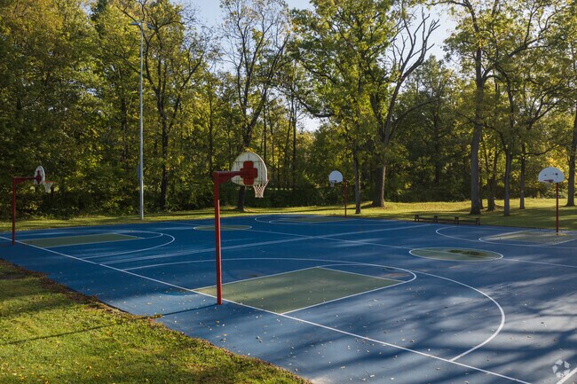 Memorial Park has basketball courts and playgrounds.