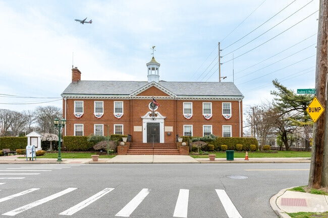 Incorporated in 1910, Cedarhurst is part of the 