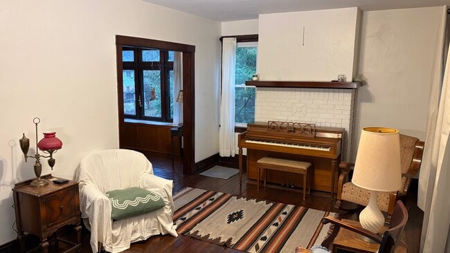 307 Parklyn St, Pittsburgh, PA 15234 - photo 3