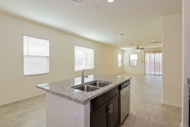 11208 S Weismann Dr S, Vail, AZ 85641 - photo 7