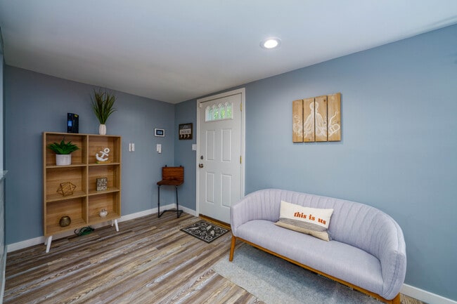 5571 N Chagrin Dr unit ID1061078P, Mentor-On-the-lake, OH 44060 - photo 2