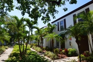 521 Van Buren St, Fort Myers, FL 33916