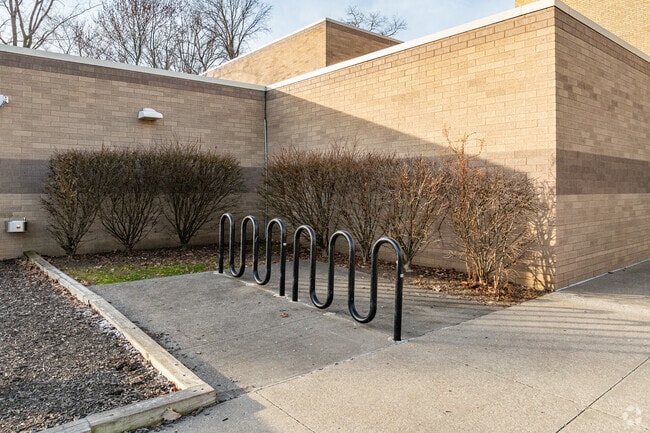 Students can easily walk or bike to Horace Mann Elementary School.