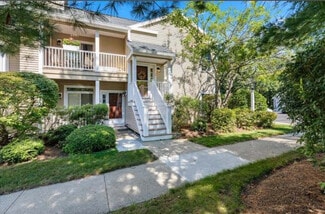 17 Devon Club Ln Unit 17 Devon Commons Lane, Braintree, MA 02184