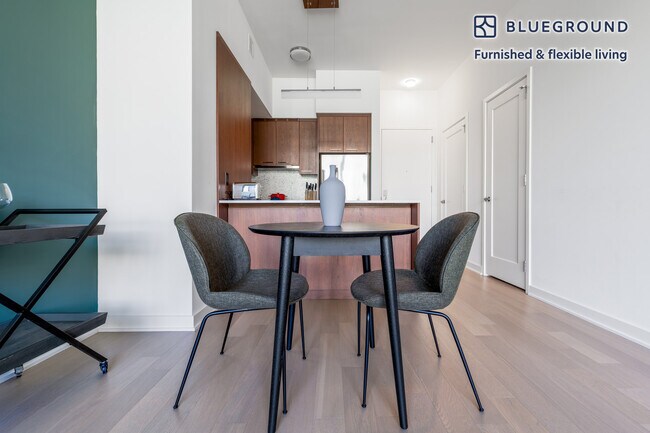 28 K St SE unit FL12-ID146, Washington, DC 20003 - photo 3