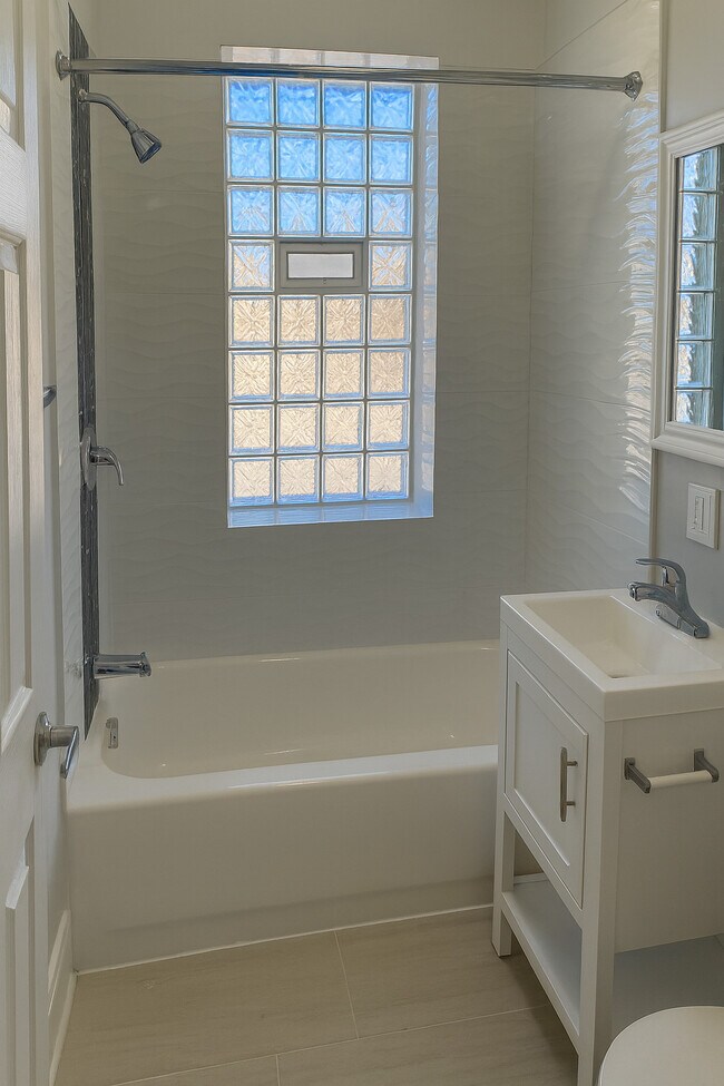 8209 S Ellis Ave, Chicago, IL 60619 - photo 5