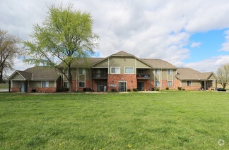 200-450 E Wilson St, Spring Hill, KS 66083