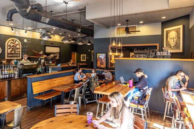 Residents of Ty N Cae love having Java House and Heirloom Salad Co close by.